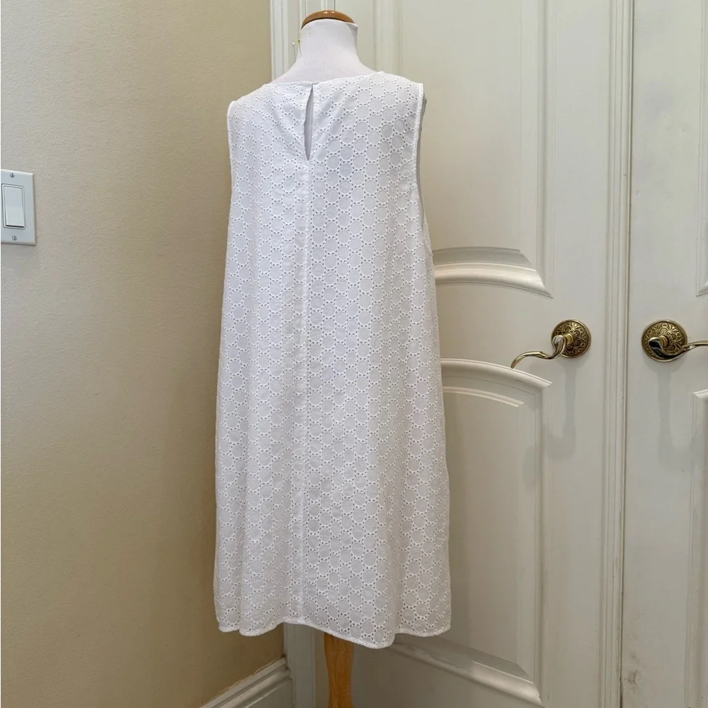 NWT Elegant White eyelet Sleeveless Dress - Picture 3 of 5